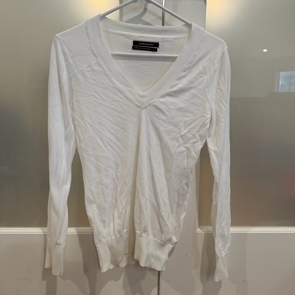 Club Monaco White V-Neck Long Sleeve Top